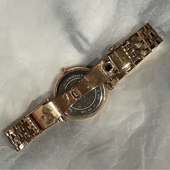 MK ROSE GOLD DIAMOND WATCH - Picture 4 of 5